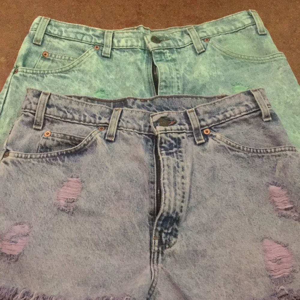 Levi Strauss cut-off Shorts.